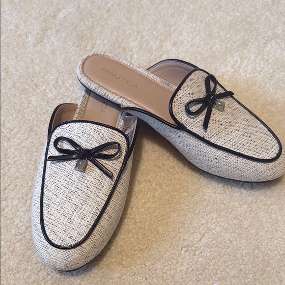 Nautica Cream and Black Mules with Bow Detail - Picture 1 of 5